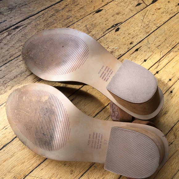 Alias Mae Tan Leather Block Heel Open Toe Heels 7 - Picture 12 of 16